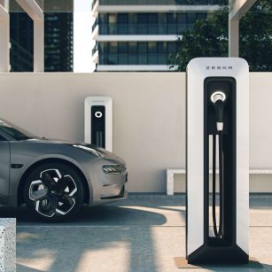 Saying Goodbye to Smartphones for Charging: Zeekr Launches Revolutionary Smart Charging Full-Chain Capability