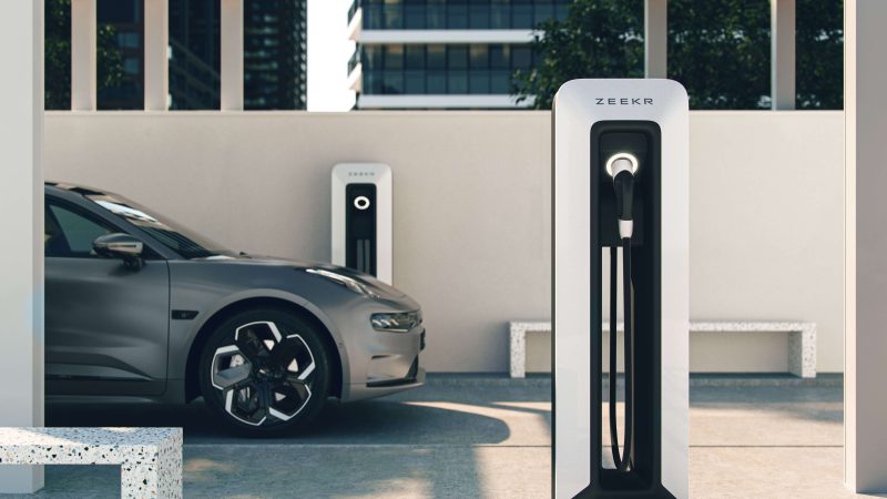 Saying Goodbye to Smartphones for Charging: Zeekr Launches Revolutionary Smart Charging Full-Chain Capability